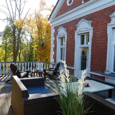 Hotel Am Hain Люббен Екстер'єр фото