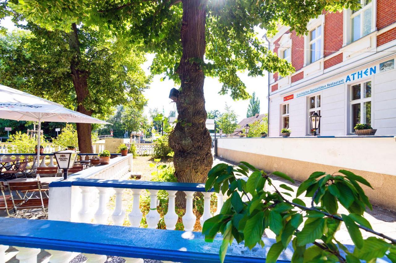 Hotel Am Hain Люббен Екстер'єр фото